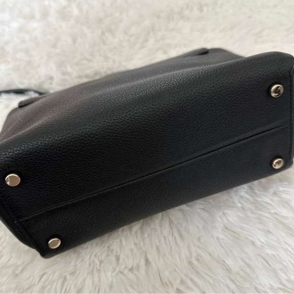 Kate Spade Pearl Purse - Picture 3 of 8